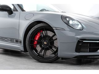 PORSCHE 911 Carrera 4 GTS Cabriolet