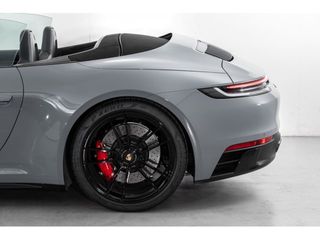 PORSCHE 911 Carrera 4 GTS Cabriolet