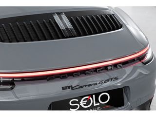 PORSCHE 911 Carrera 4 GTS Cabriolet