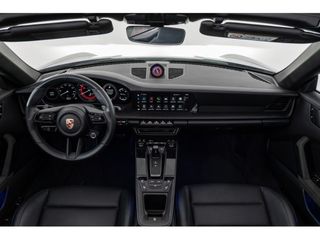 PORSCHE 911 Carrera 4 GTS Cabriolet