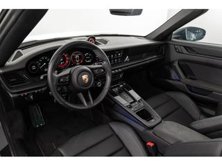 PORSCHE 911 Carrera 4 GTS Cabriolet