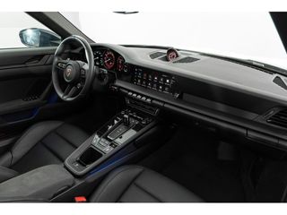 PORSCHE 911 Carrera 4 GTS Cabriolet