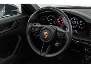 PORSCHE 911 Carrera 4 GTS Cabriolet