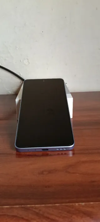 OPPO A5 Pro + Funda Protectora Plata