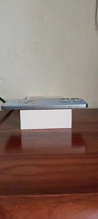 OPPO A5 Pro + Funda Protectora Plata