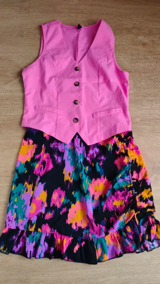 Conjunto Falda y Chaleco Multicolor