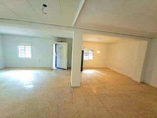 Local comercial en alquiler en Zona Concordia en Burjassot