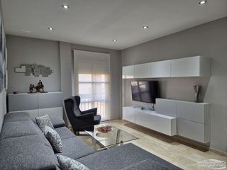 Piso en alquiler en Lucena