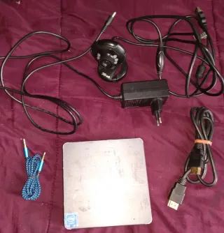 Minis Forum N33+SSD M2+Webcam (y monitor opcional)