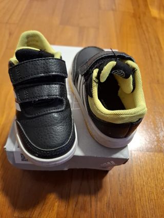 Scarpe Adidas Bambino Nero Giallo Velcro taglia 22