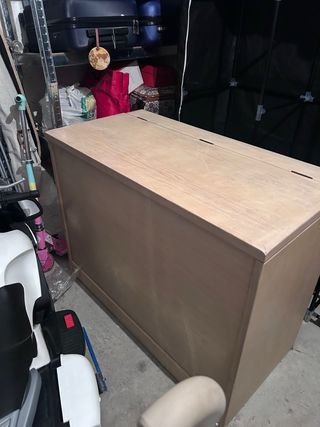 Baúl de madera color beige/marrón