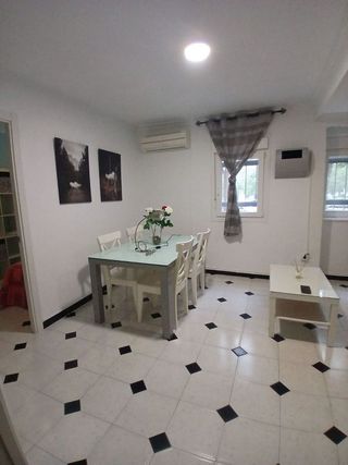 Piso en alquiler en El Plantinar - Felipe II - Tiro de Línea en Sevilla