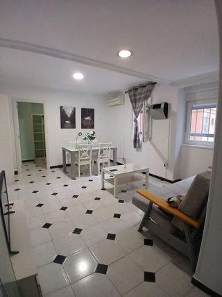 Piso en alquiler en El Plantinar - Felipe II - Tiro de Línea en Sevilla