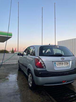 KIA Rio 2005