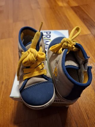 Scarpe bambino blu e beige con lacci gialli taglia
