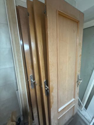 5 Puertas Madera Marrón