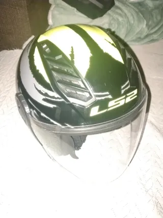 Casco Moto LS2 Negro y Amarillo