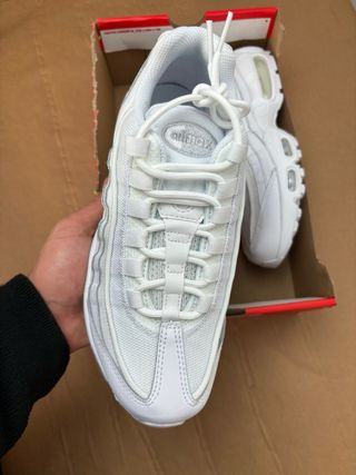 Nike Air Max 95 Essential Triple White