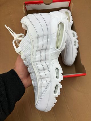 Nike Air Max 95 Essential Triple White
