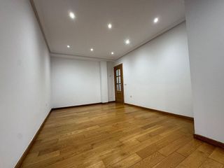 Piso en alquiler en Centro en Gijón