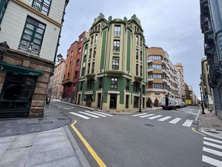 Piso en alquiler en Centro en Gijón