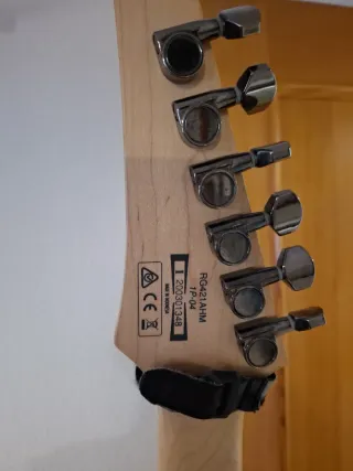 Guitarra Ibanez RG 421 mejorada