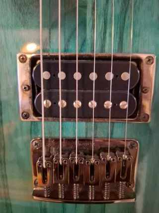 Guitarra Ibanez RG 421 mejorada