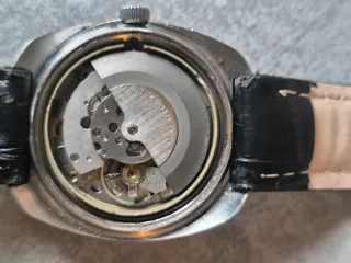 Reloj Omax Vintage Automático para Reparar