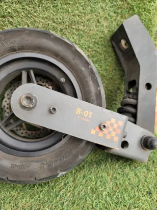 Rueda de E-scooter kukirin G4 B-01 con freno