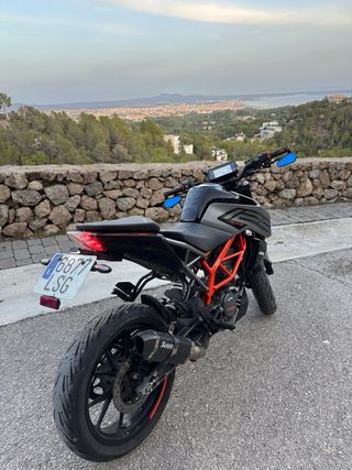 KTM Duke 125 Negra/Naranja