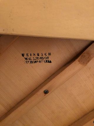 Piano vertical madera oscura