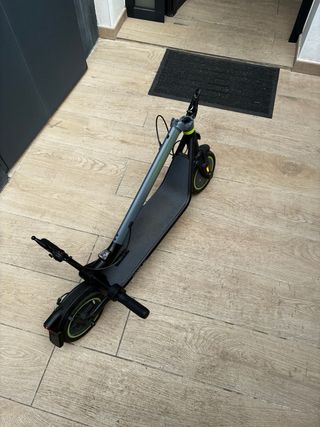 Patinete Cecotec Bongo D30
