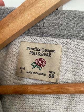 Sudadera con cremallera gris Pull&Bear Talla L