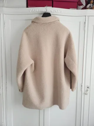 Abrigo borrego Mango Talla XL