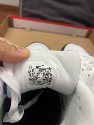 Nike Air Max en blanco y violeta persa