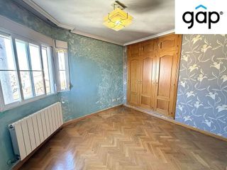 Piso en venta en Los Rosales en Madrid