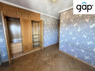 Piso en venta en Los Rosales en Madrid