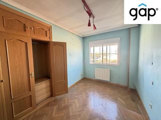 Piso en venta en Los Rosales en Madrid