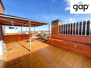 Piso en venta en Los Rosales en Madrid