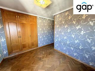 Piso en venta en Los Rosales en Madrid