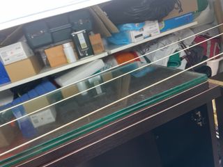 Mueble salón madera vitrina y mueble TV