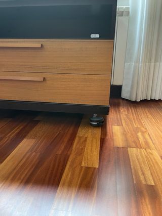 Mueble salón madera vitrina y mueble TV