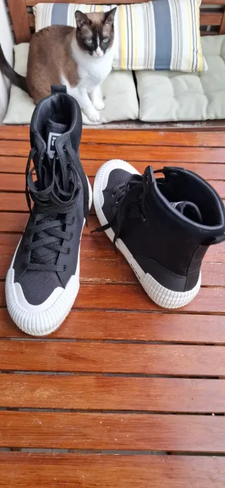 Botas/Zapatilla Fila Negras