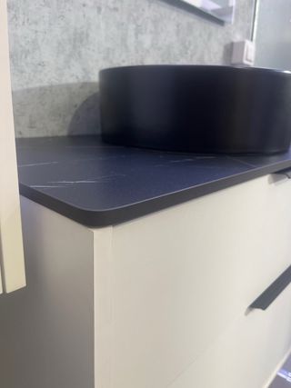 Mueble de baño 80cm con lavabo negro