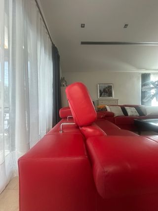 Sofá de piel rojo 2 plazas