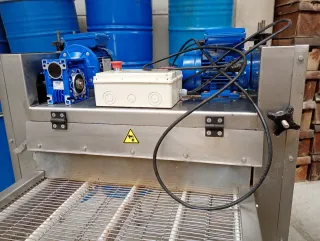 Desoperculadora eléctrica S.C.A.