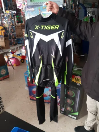 Traje de ciclismo con tirantes