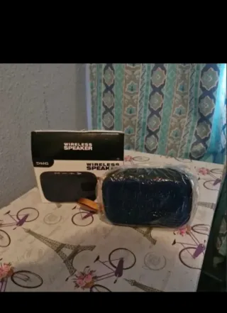 Altavoz Bluetooth DHG Negro Pequeño