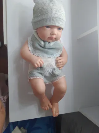 Muñeco bebé realista