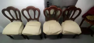Juego de 4 sillas de comedor de madera